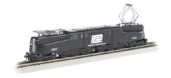 Bachmann 65205 - GE GG-1 PENN CENTRAL BLACK W/ WHITE LETTERING Penn Central (PC) 4882 - HO Scale