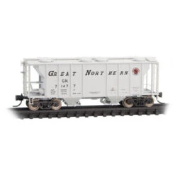 Micro-Trains Line 09500012 - PS-2 2003 Cu. Ft. 2-Bay Covered Hopper Great Northern (GN) 71477 - N Scale