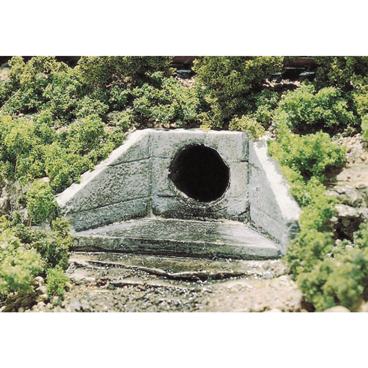 Woodland Scenics 1262 - Concrete Culvert - HO Scale 3 Woodland Scenics 1262 - Concrete Culvert - HO Scale